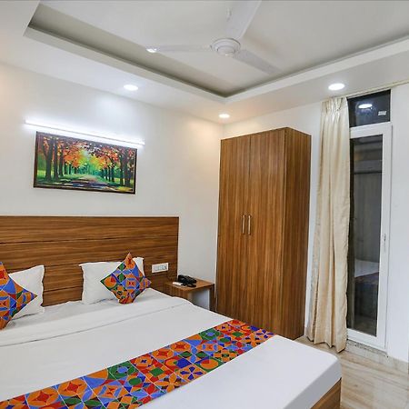 Fabhotel Unique Stay Noida Buitenkant foto