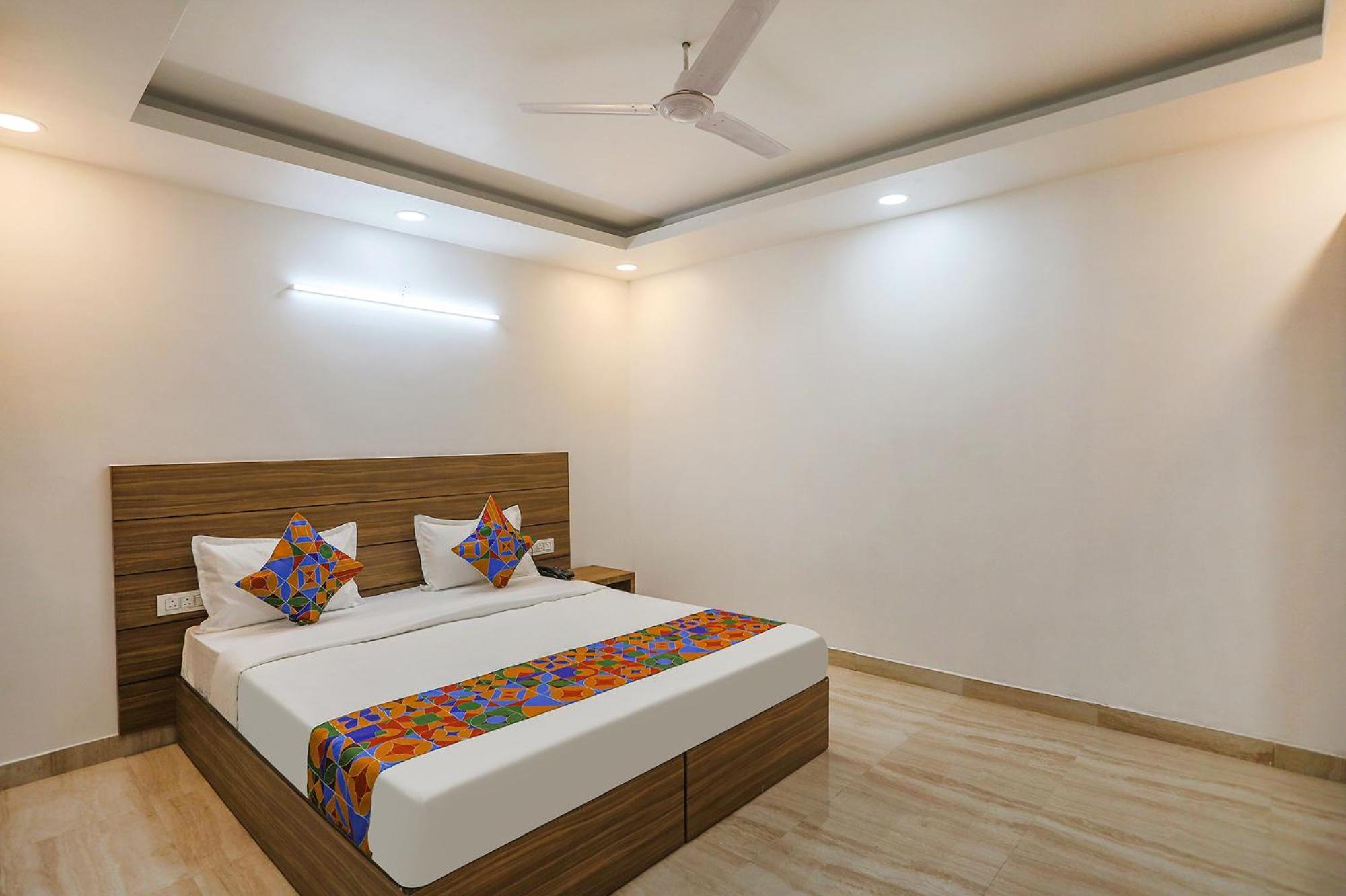 Fabhotel Unique Stay Noida Buitenkant foto