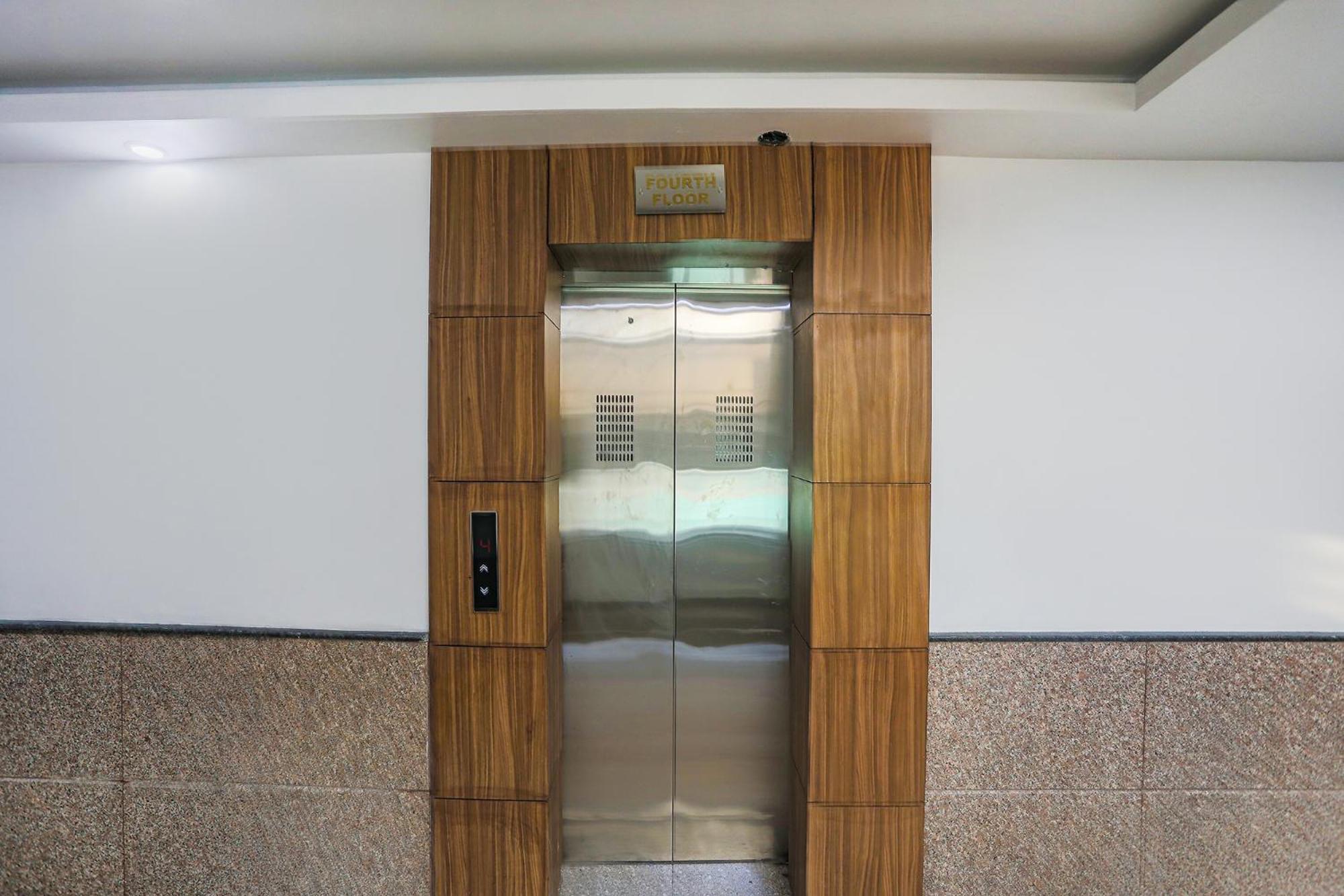 Fabhotel Unique Stay Noida Buitenkant foto