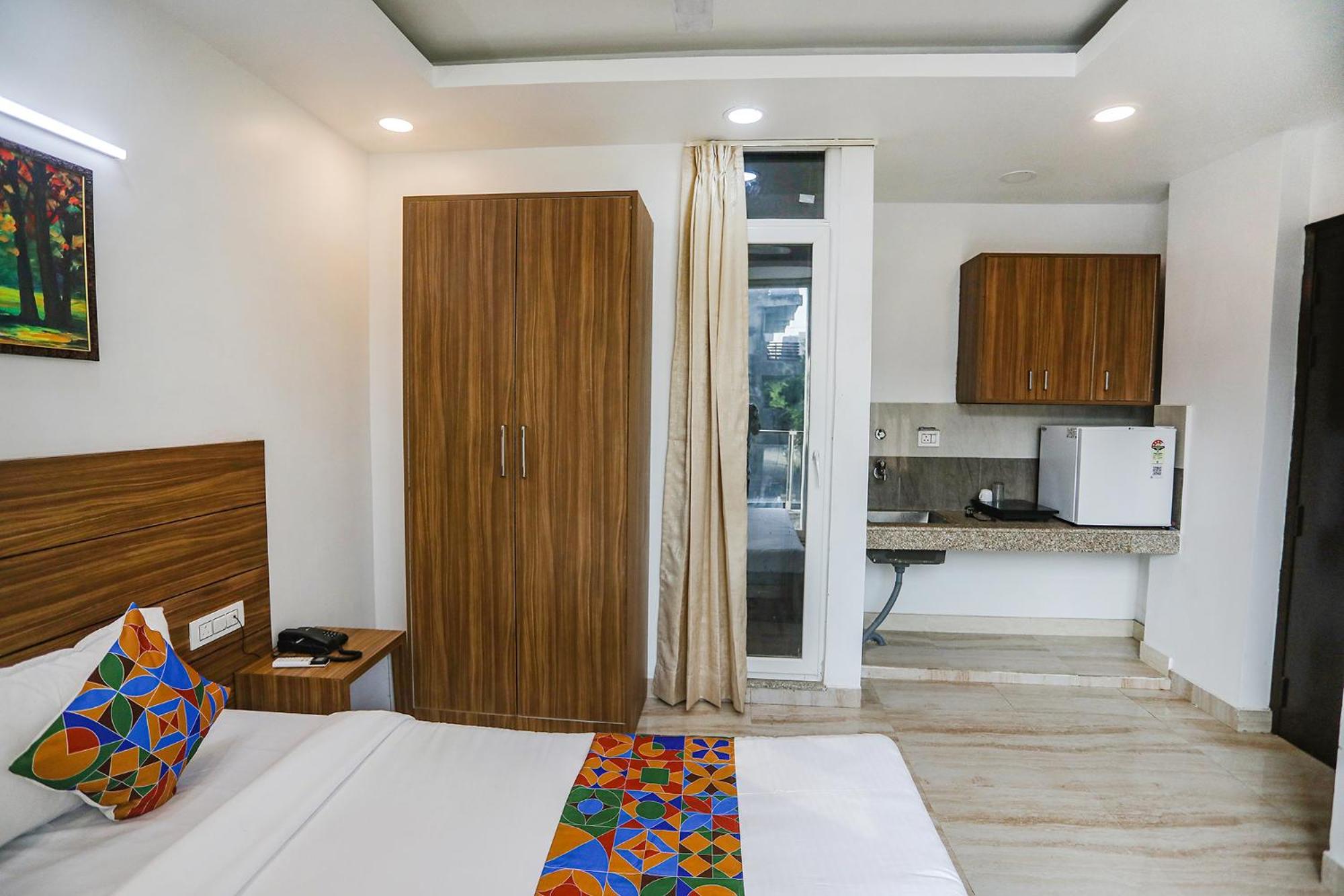Fabhotel Unique Stay Noida Buitenkant foto