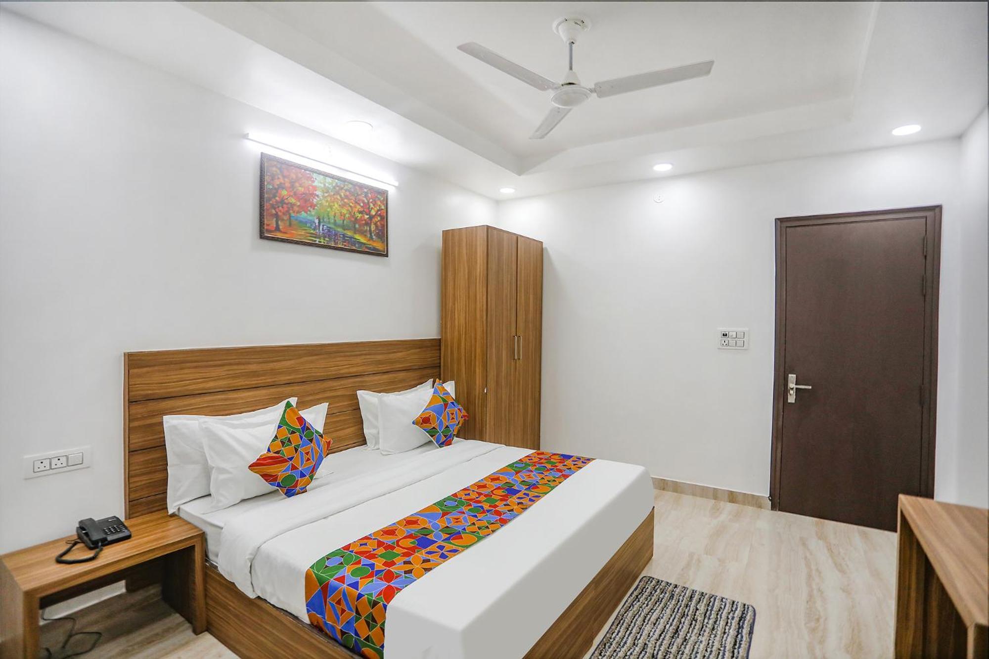 Fabhotel Unique Stay Noida Buitenkant foto